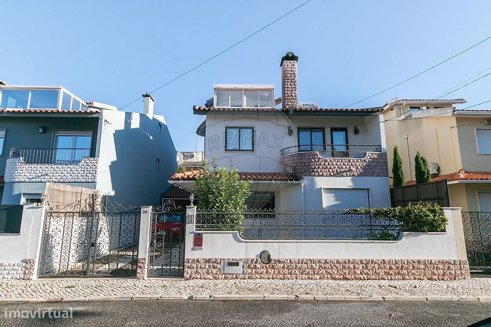 Moradia T5 para venda