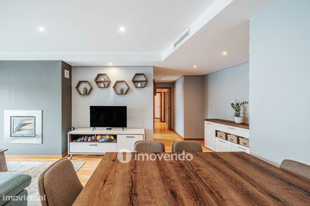 Apartamento T2 moderno, com garagem e varanda, no Milharado