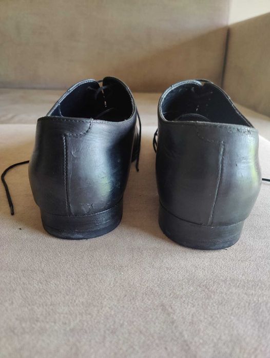 Sapatos Hugo Boss tam. 43 em excelente estado
