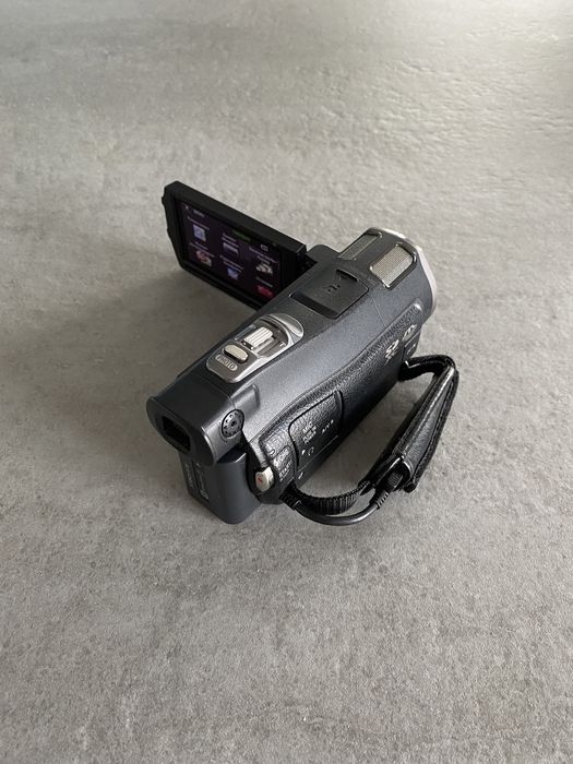 Видеокамера Sony HDR-CX700E