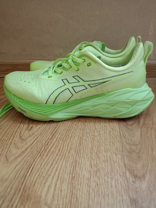 Asics Novablast 39