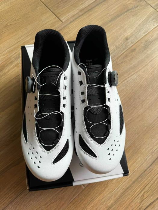 Sapatos de Ciclismo Lake CX219 – Branco/Preto – Tam. 42.5
