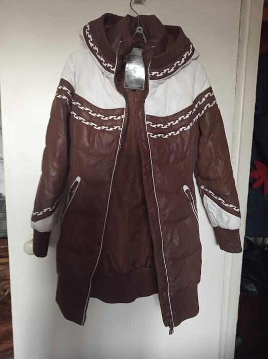 Віддам курточки жилетка пальто 48/50