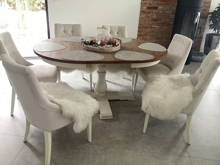 Do sprzedania stół plus krzesła razem lub oddzielnie