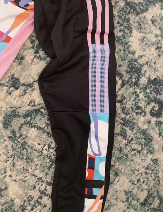 Bluza Adidas XL bluza Adidas love unites