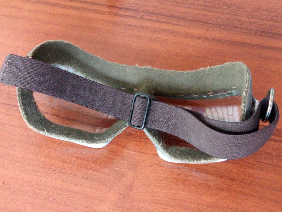 Защитные мото очки.