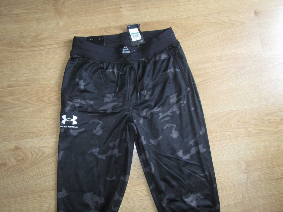 Under armour nowe spodnie dresowe rozm.L