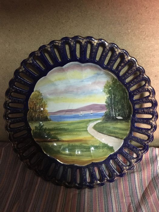 Prato de parede com 30 cm