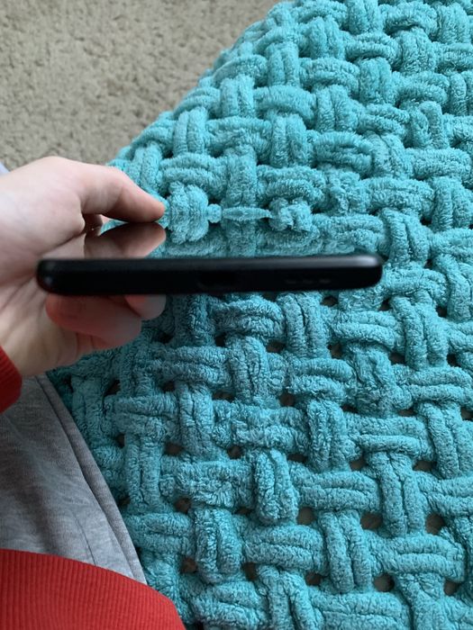 Продам телефон редмі в робочому стані