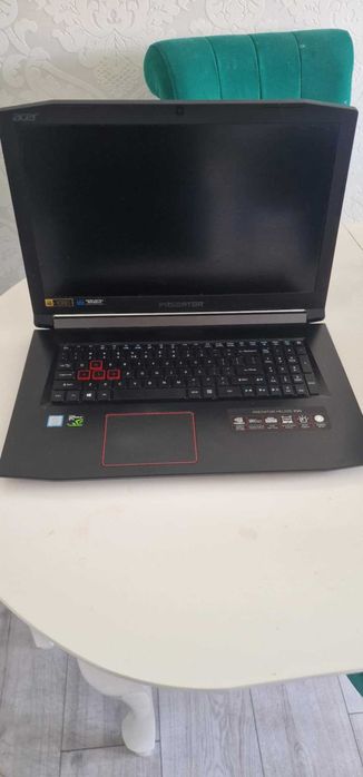 Acer predator helios 300 uszkodzony na części 17,3 cala