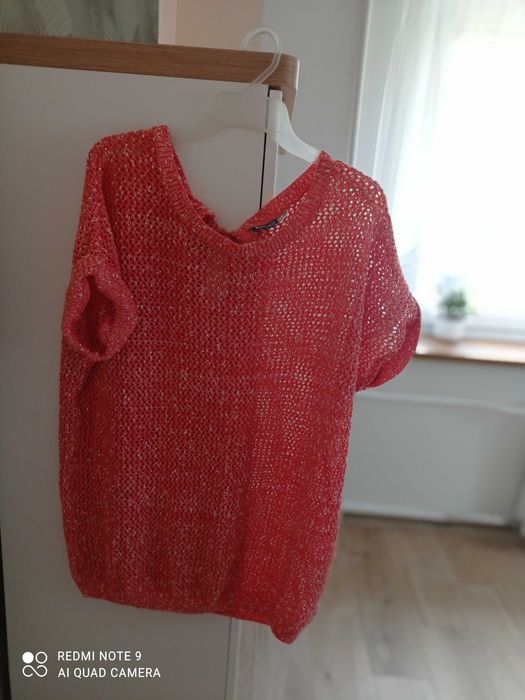 sweterek z krótkimi rękawkami