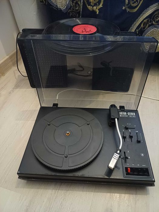 Gramofon Unitra Artur Stereo WG-903