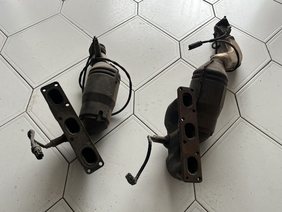 VENDO Coletores/Catalisadores ORIGINAIS p/ BMW E46 320CI