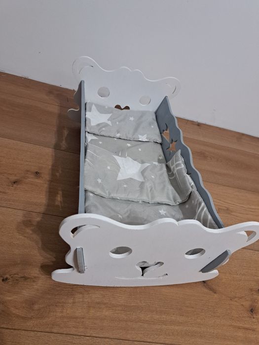 Łóżeczka kołyska dla lalek