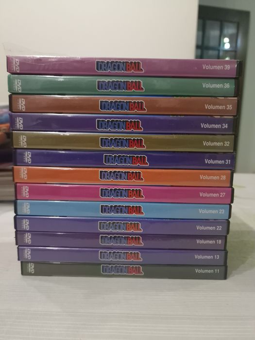 Serie Dragon Ball lote de 13 dvds da série original.