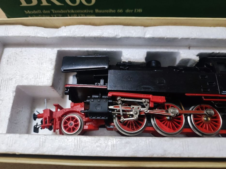 Lokomotywa kolekcjonerska parowóz H0 Piko sprawna stan bdb