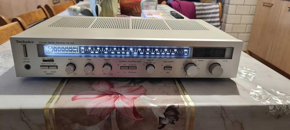 Amplituner  technics Sa 203