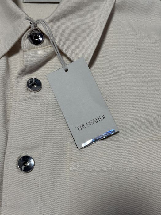 Продам мужскую джинсовую куртку-рубашку Trussardi, размер М