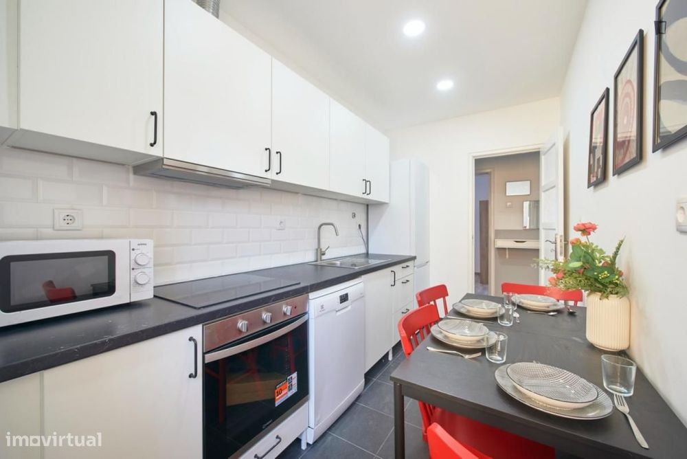 Quarto - localizado em Amadora Lisbon