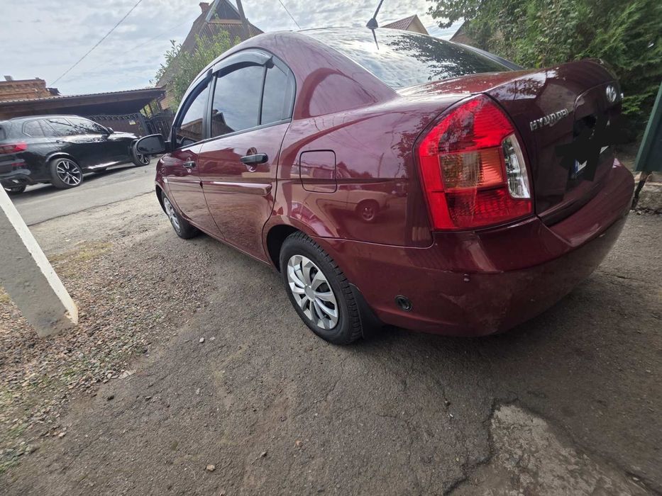 Продам HYUNDAI ACCENT газ-бензин. 2007год. Возможен обмен.