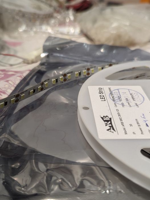 СВІТЛОДІОДНА СТРІЧКА  SMD 2835-120 WHITE (7200-7400K), 818LM/M