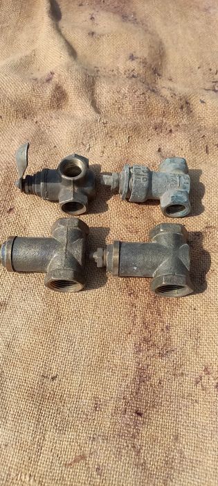 Крани газові різні.