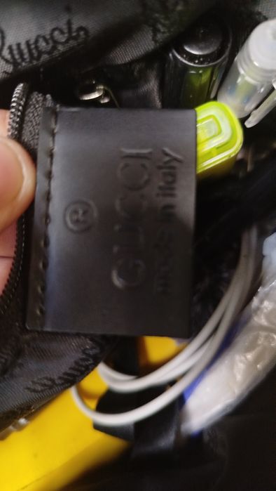 Ппродам сумку Gucci Courier Messenger