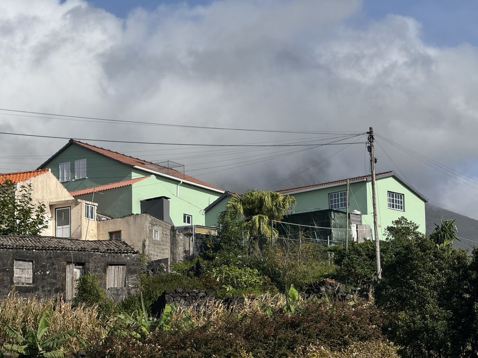 Casa com vista incrivel para o mar e montanha