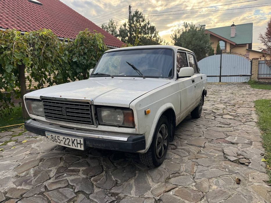 ВАЗ         2107