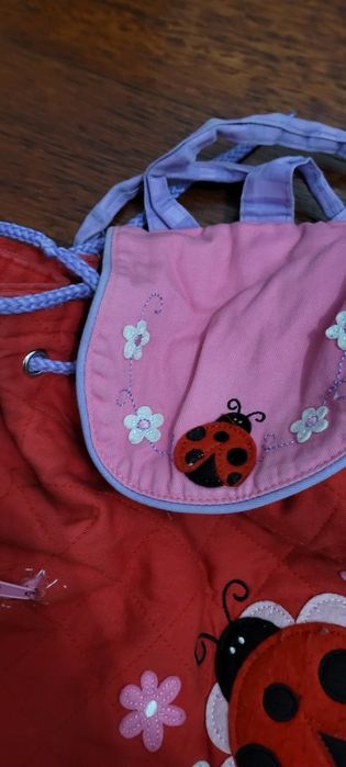 Plecak czerwono-różowy z biedronkami