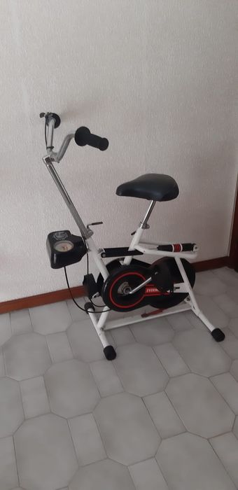 BICICLETA GYM usada como nova