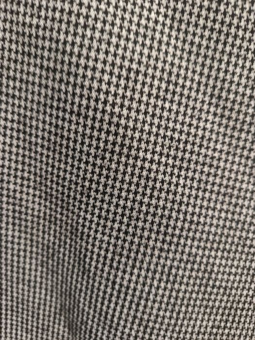 Damskie materiałowe spodnie na gumkę legginsy w ozdobną pepitkę wzór