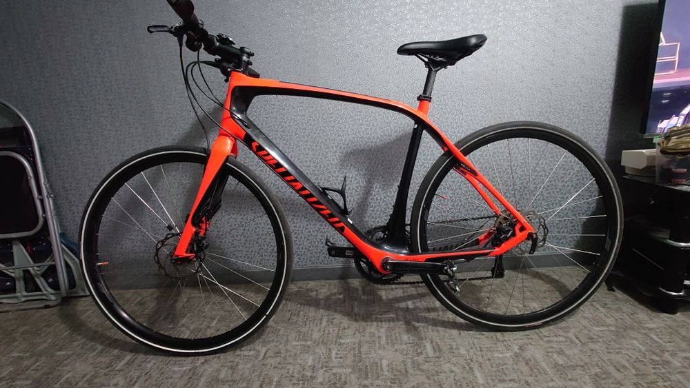 Велосипед Specialized sirrus elite carbon L