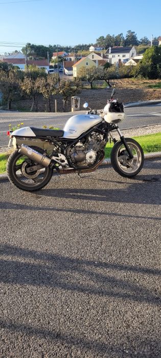 Xj 600 cc de 92 vende se ou troca se tambem vendo a scooter