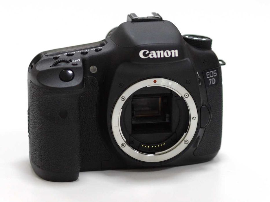 Продам Canon EOS 7D.