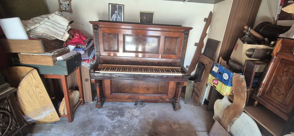 Vendo piano alemão
