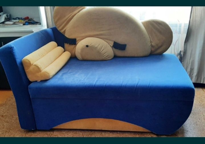 Продам дитяче ліжко диван.