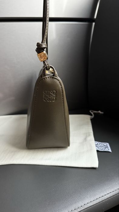 Сумка хобо Loewe оригінал