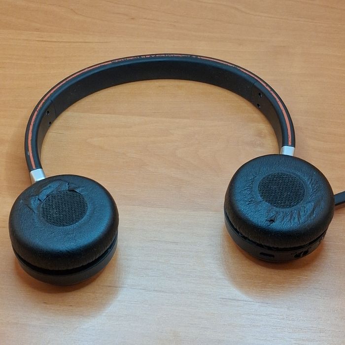 Продам блютуз наушники Jabra Evolve 65