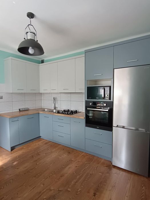 Meble kuchenne na wymiar, garderoby, szafy, łóżka, meble z drewna