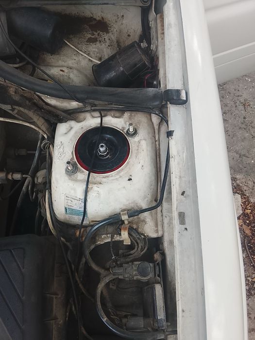 Продам машину Ford