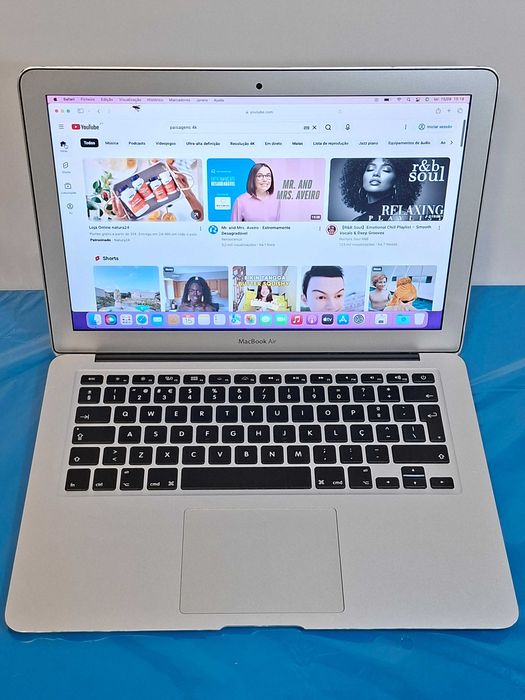 Portátil MacBook Air Ecrã Retina de 13.3'' , Ano de 2017 | Intel Core i5 a 1,8GHz | Disco SSD PCie alta capacidade | MacOS Monterey | Impecável