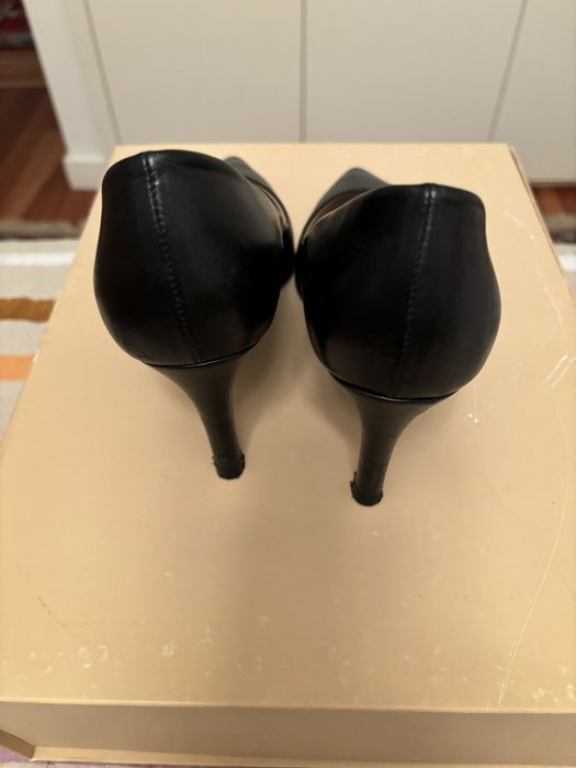 Sapatos salto alto Gloria Ortiz em pele