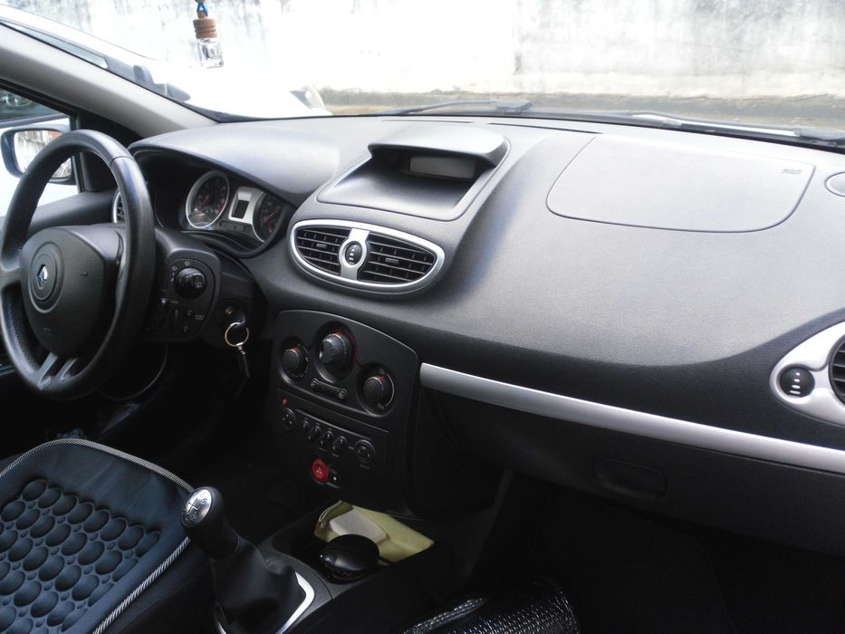 Renault Clio 3 Dinamique. (182000 Km).