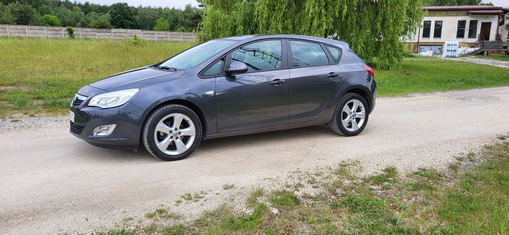 Opel Astra Ładna Astra 1.4 turbo 119tys km. Alu 17 z NL