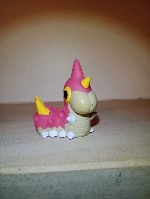 Pokémon finger puppet / brinquedo / figura pokémon Wurmple da bandai