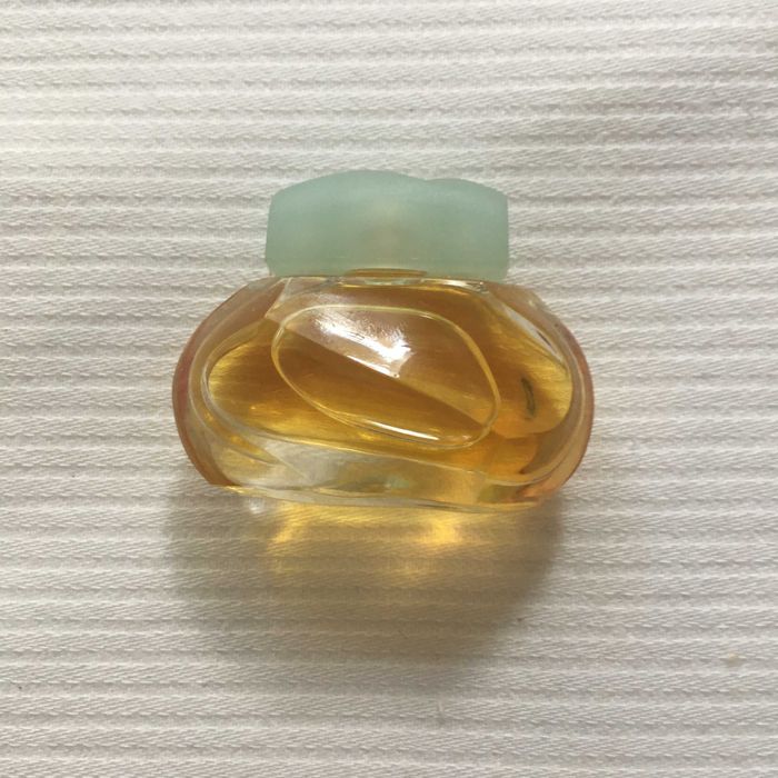 Miniaturas de perfume,YSL, Estée Lauder e Davidoff