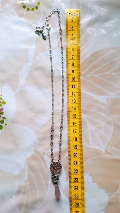 Бижутерия. Серьги с колечками и колье. в отличном состоянии.