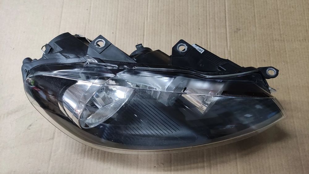 prawa przednia lampa vw golf vi oryginalna