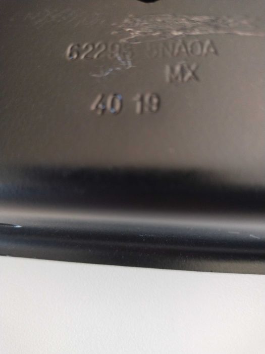 Арка накладка крила Кронштейни інше на Infinity qx50 gx55